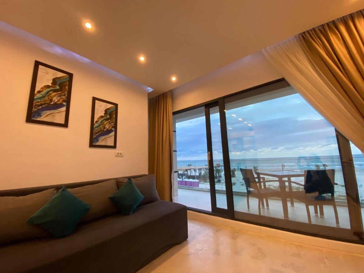 Apartament Ella Front View นาโวดาริ ภายนอก รูปภาพ