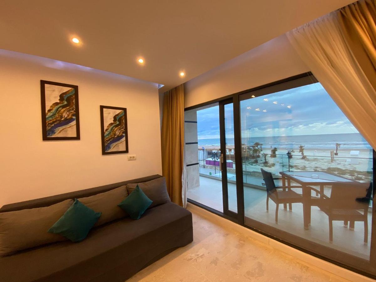 Apartament Ella Front View นาโวดาริ ภายนอก รูปภาพ